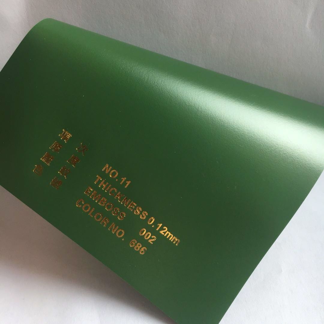 Hojas verdes de PVC artificial de China para Navidad de agujas de pino